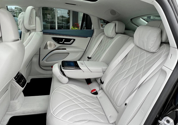 Mercedes-Benz EQS cena 529000 przebieg: 13700, rok produkcji 2021 z Warszawa małe 137